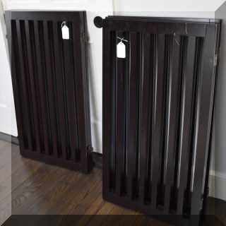 Z12. Wooden dog gate 3'h. - $26/20